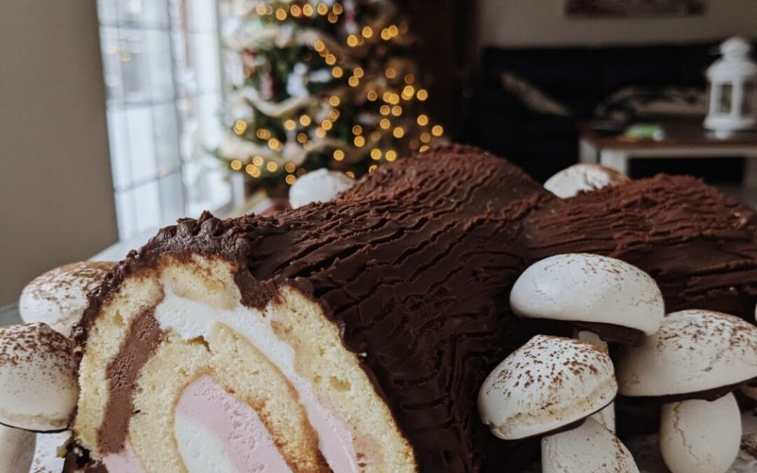 Ice Cream Yule Log (Bûche De Noël)